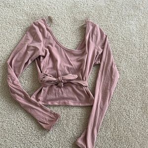 Lululemon mauve blush wrap crop top. Washed, never worn size 8